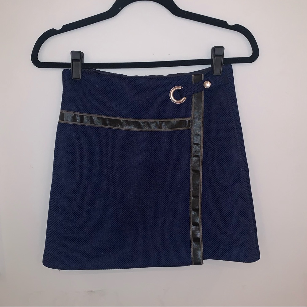 Topshop Mini Skirt - Picture 2 of 4